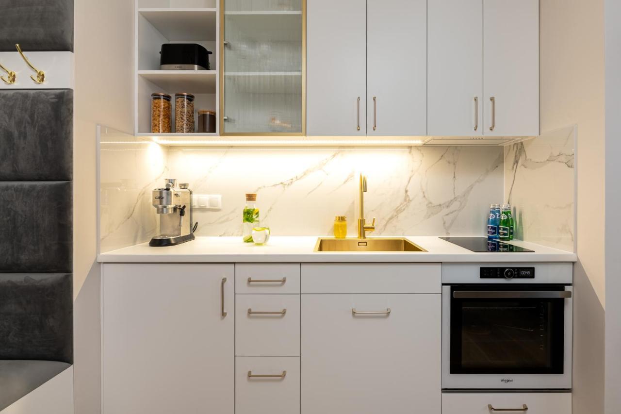 Luxury Design Apartments - Warsaw Tower Bliska Wola Экстерьер фото