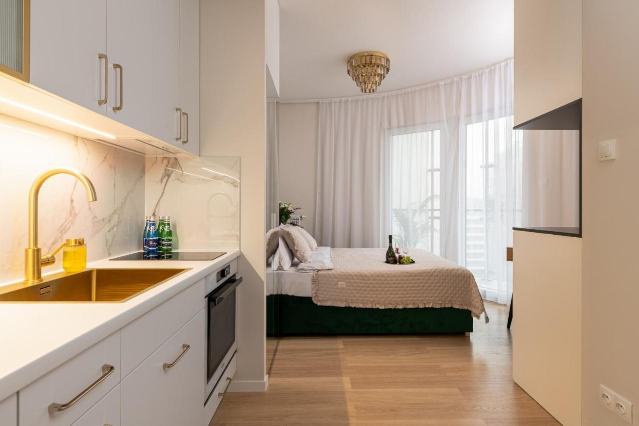 Luxury Design Apartments - Warsaw Tower Bliska Wola Экстерьер фото